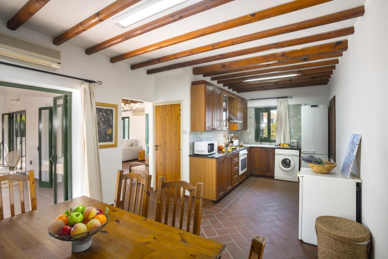The Apple Tree Villa Protaras Exterior photo