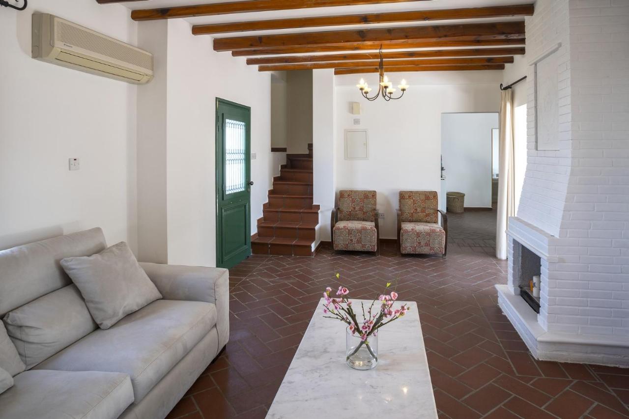 The Apple Tree Villa Protaras Exterior photo