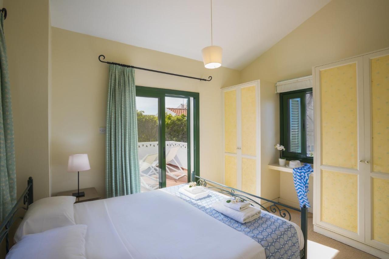 The Apple Tree Villa Protaras Exterior photo